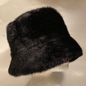 La Maison De La Fausse Fourrure Paris Tyber Acrylic Fur Bucket Black Hat sz 57